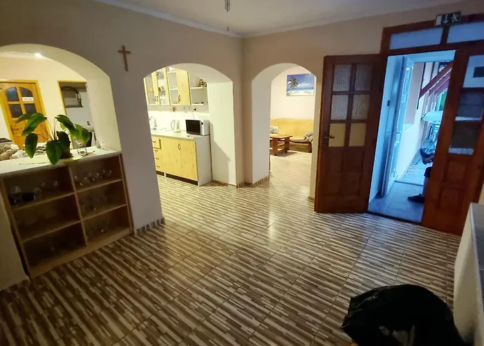 Marvik Πανσιόν 3*